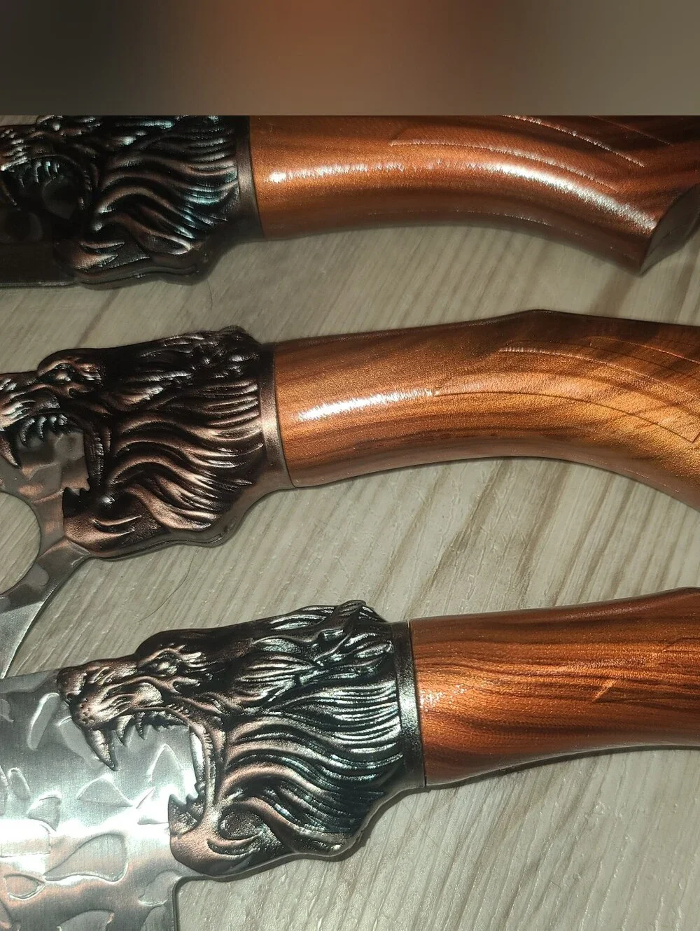 6-Piece Decorative Lion-Handled Kirchen Knife Set With Silver Cutters